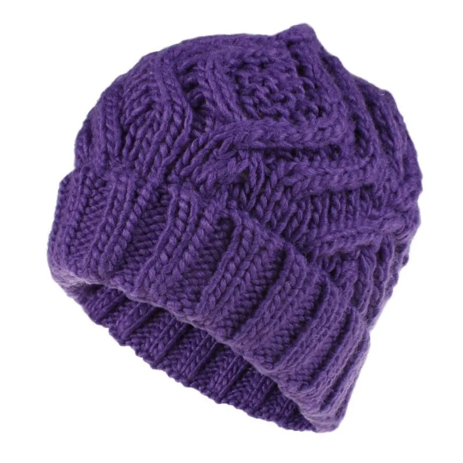 Dámská luxusní pletená zimní čepice Lacie purple-hat