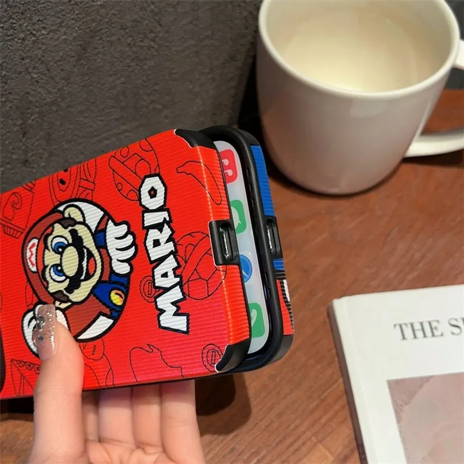 Trendy kryt na telefony iPhone s motivy animovaného Super Mario a jeho kamarádů