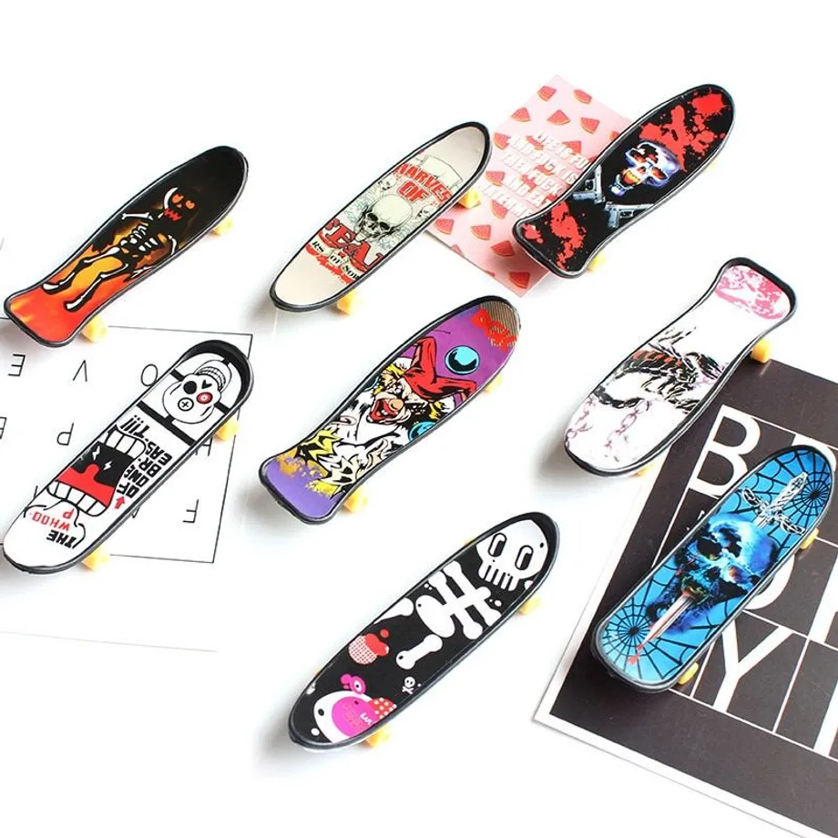 Plastový prstový mini skateboard