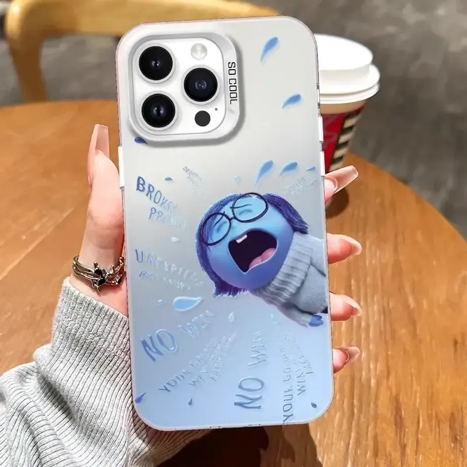 Roztomilý trendy kryt na telefony iPhone s různými motivy z pohádky V hlavě 2 - Inside Out 2