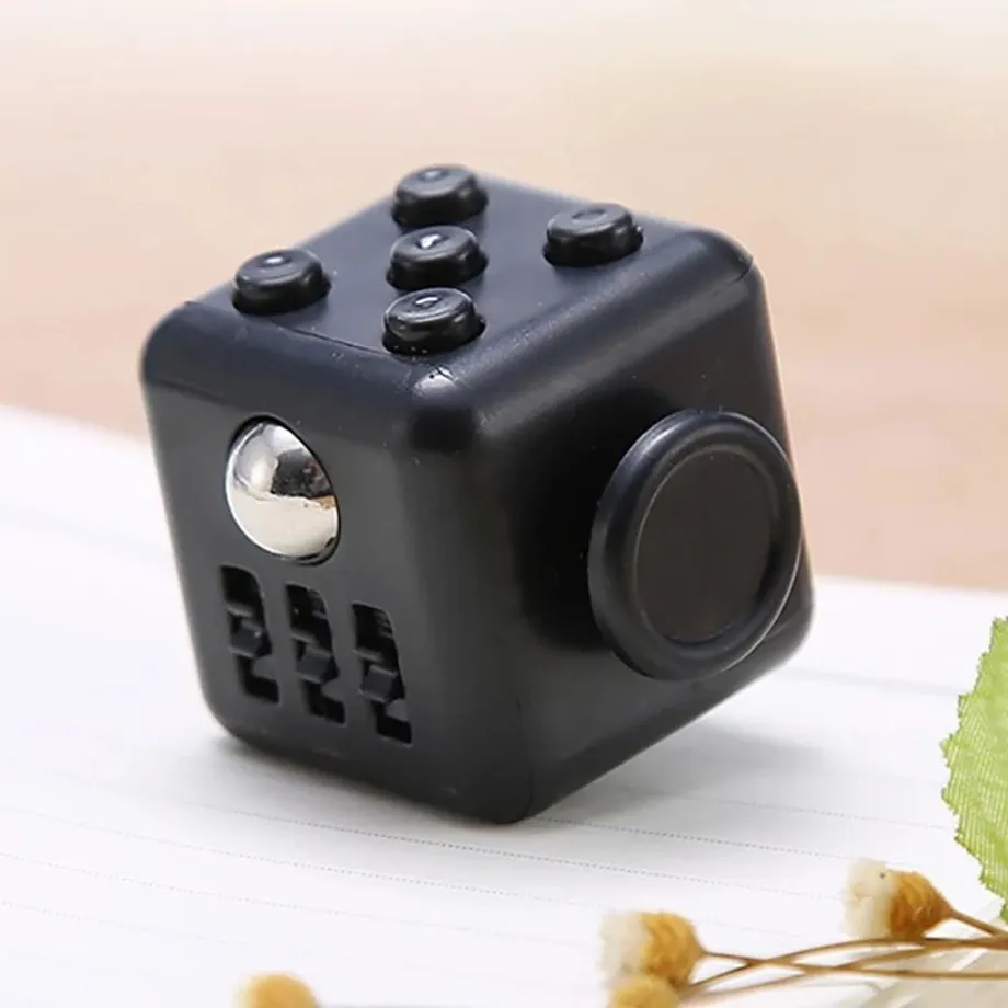 Originální antistresová kostka Fidget Cube