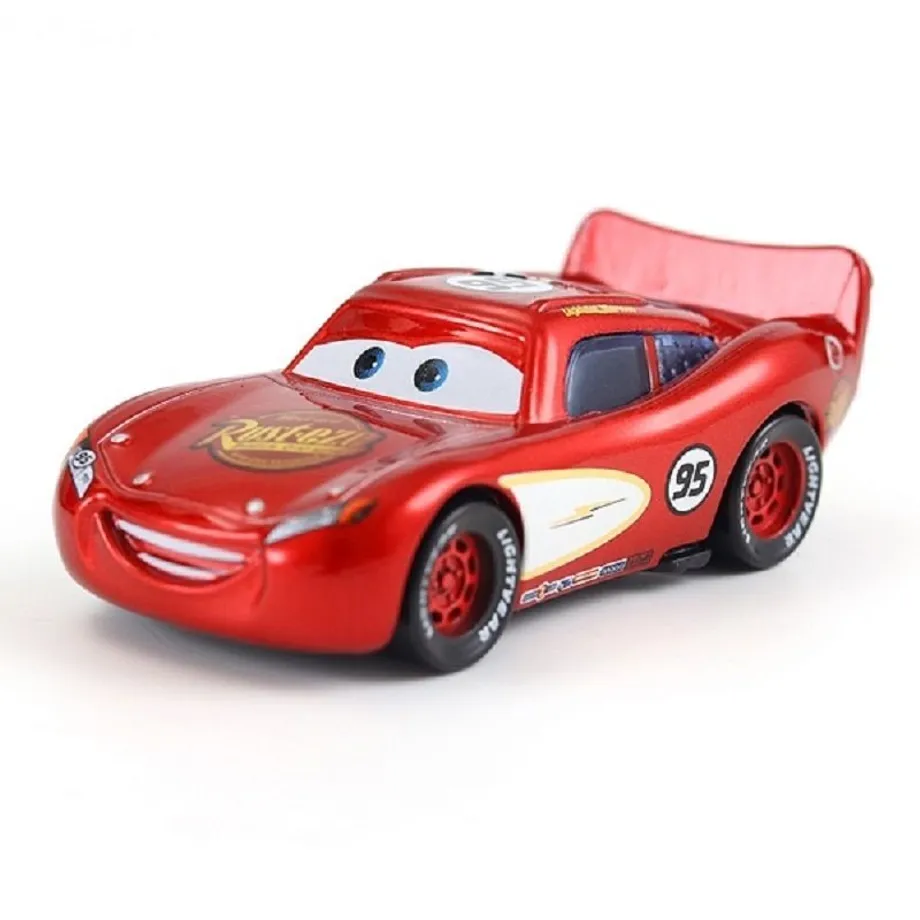 Autíčka s motivem filmu Cars 3