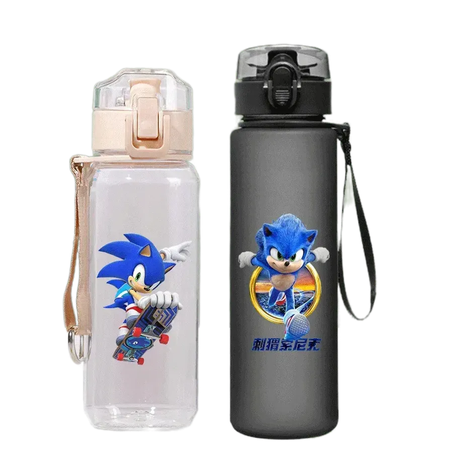 Trendy láhev na vodu s tlakovým uzávěrem v motivech ježka Sonic