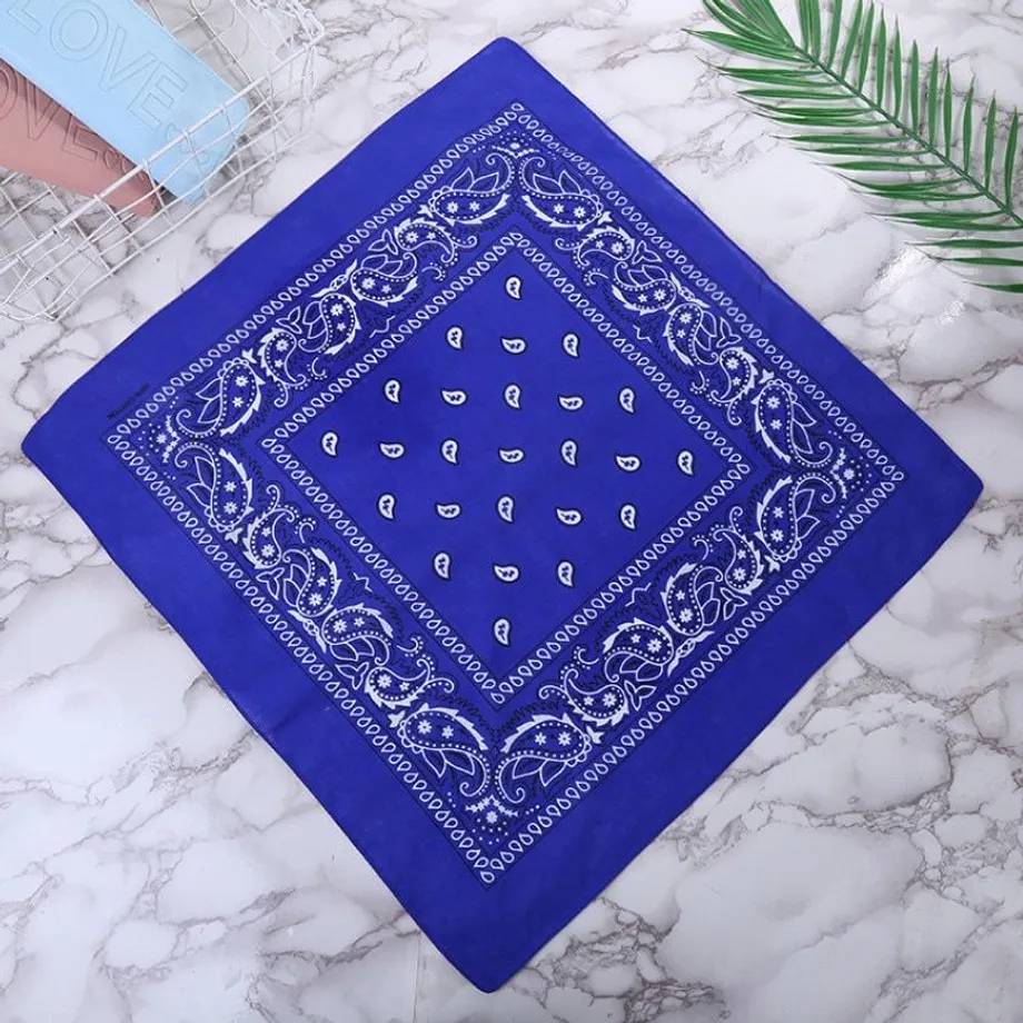 Stylový unisex bavlněný šátek bandana v několika barevných variantách Aristoteles