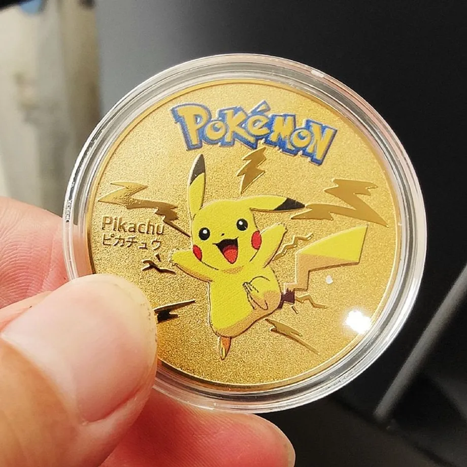 Pozlacená sběratelská mince s Pokémonem