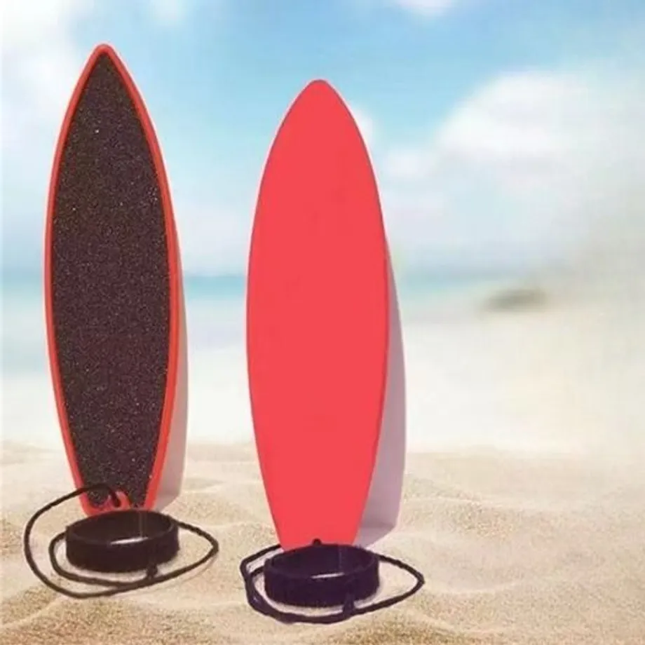 Stylový mini surfboard s tkaničkou proti ztrátě