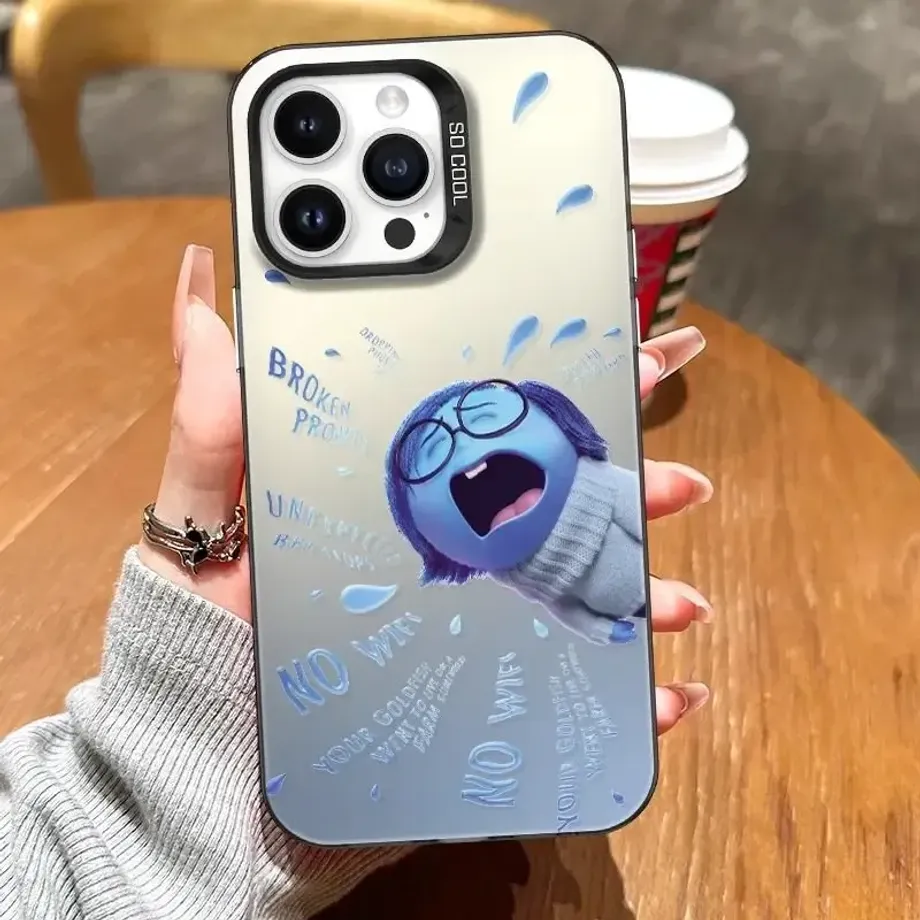 Roztomilý trendy kryt na telefony iPhone s různými motivy z pohádky V hlavě 2 - Inside Out 2