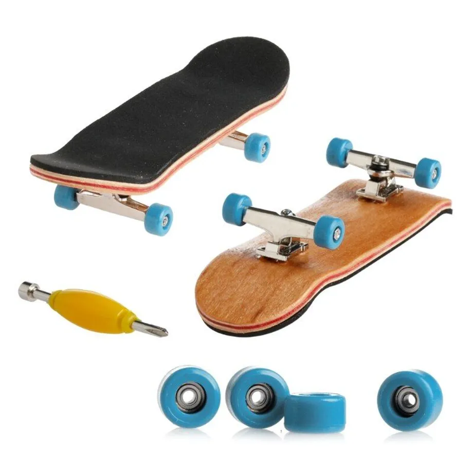 mini skateboard