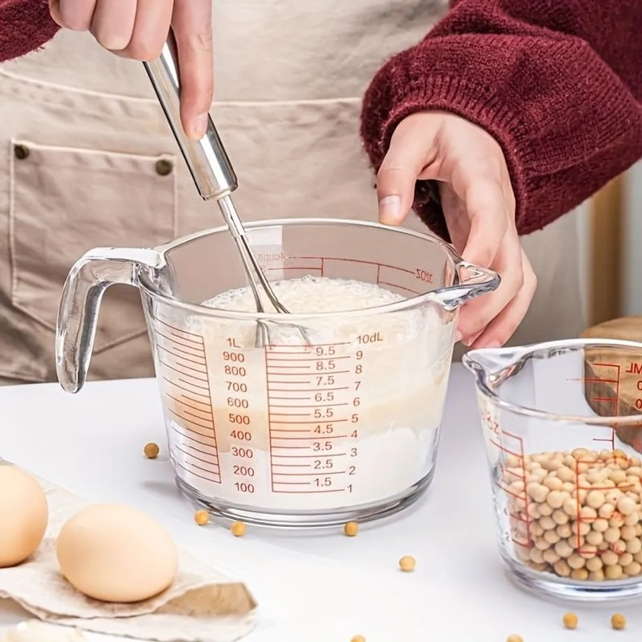 Skleněná odměrka s ryskama a držadlem, 500 ml - odolná proti vysokým teplotám, velká kapacita, ideální na pečení a mikrovlnnou troubu