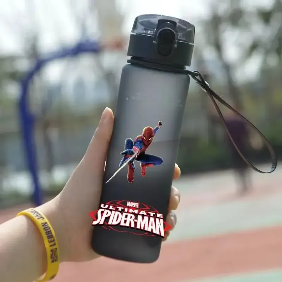 Stylová láhev na vodu s motivy superhrdiny Spider-man 560ml - různé varianty