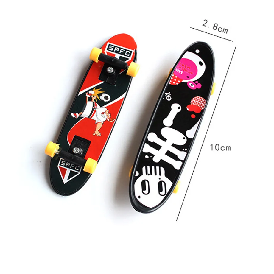 Plastový prstový mini skateboard