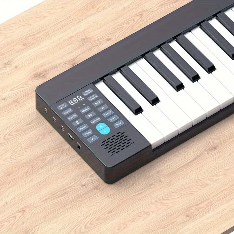 Kompaktní chytré piano s 61 klávesami - online výuka hudby, externí audio a sluchátka, standardní velikost, LED displej, USB