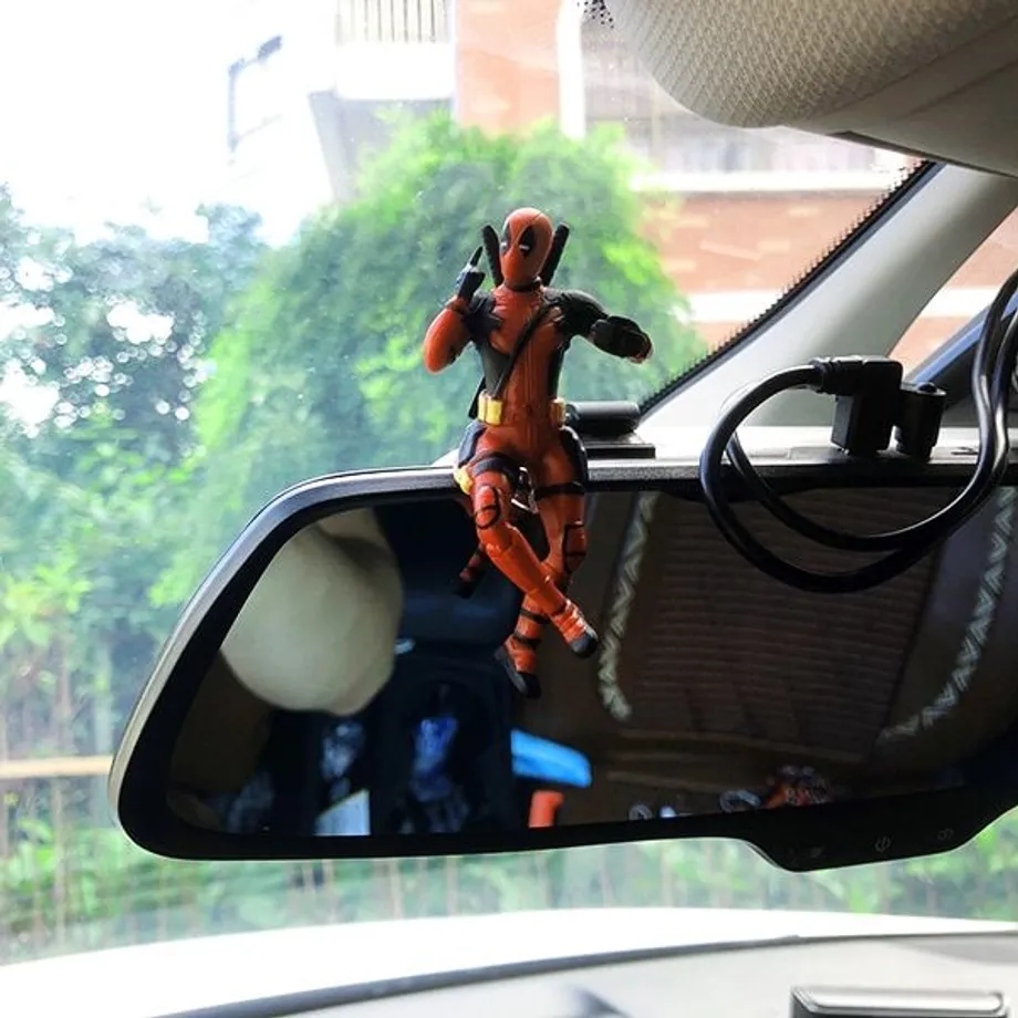 Deadpool minifigurka/postavička Marvel do interiéru auta