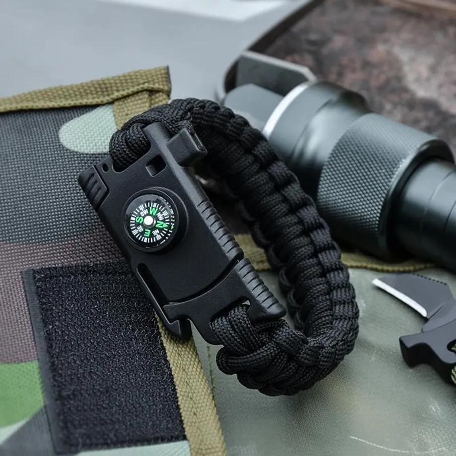 Paracord náramek pro přežití - sada nástrojů pro přežití, kterou můžete nosit na zápěstí