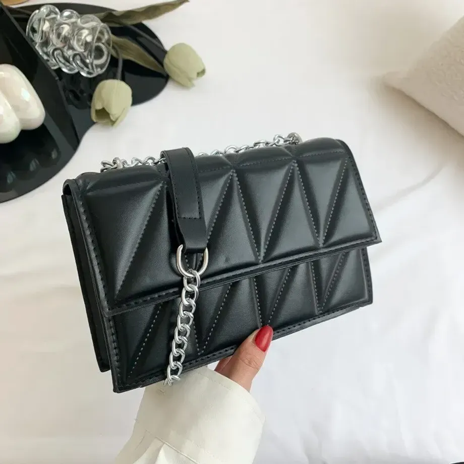 Módní trendy crossbody kabelka s jedním řetězem