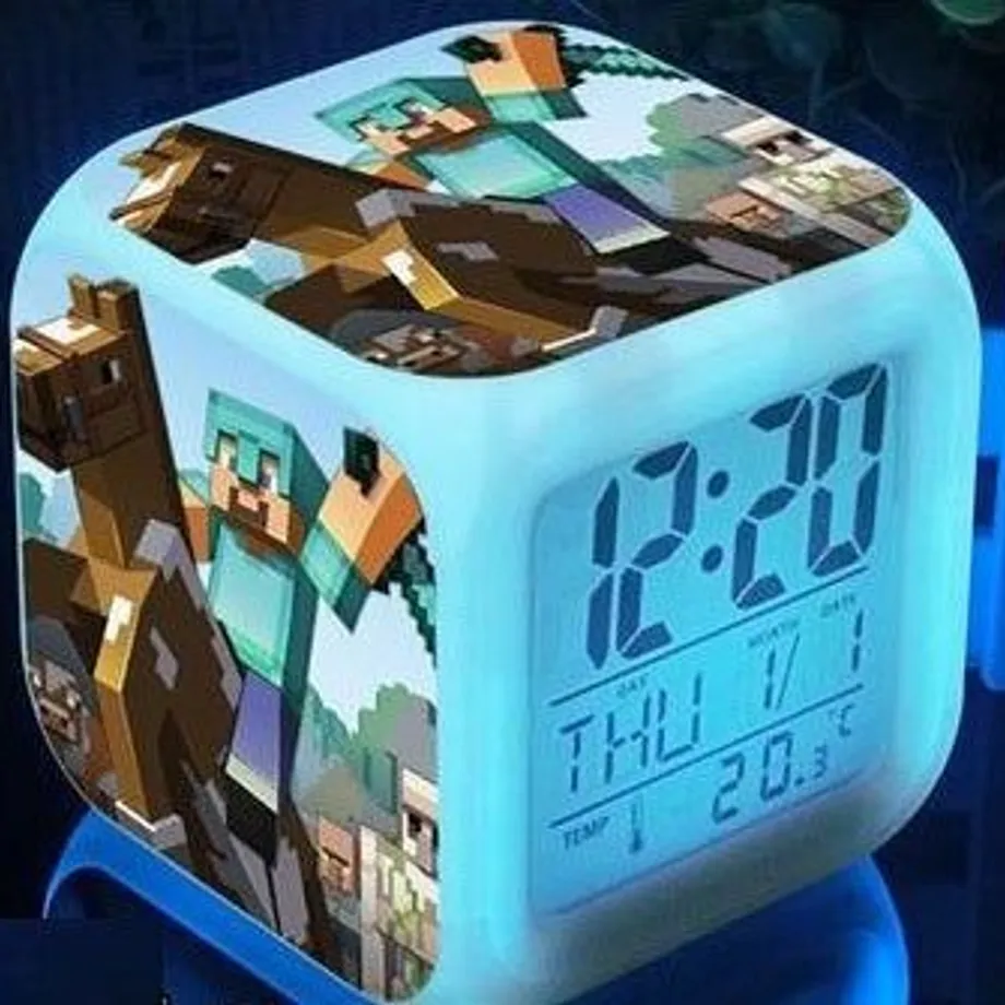 Budík Minecraft s digitálními hodinami s LED displejem