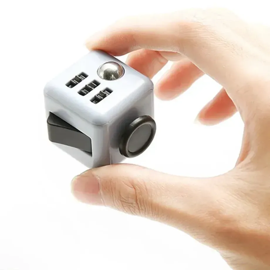 Originální antistresová kostka Fidget Cube