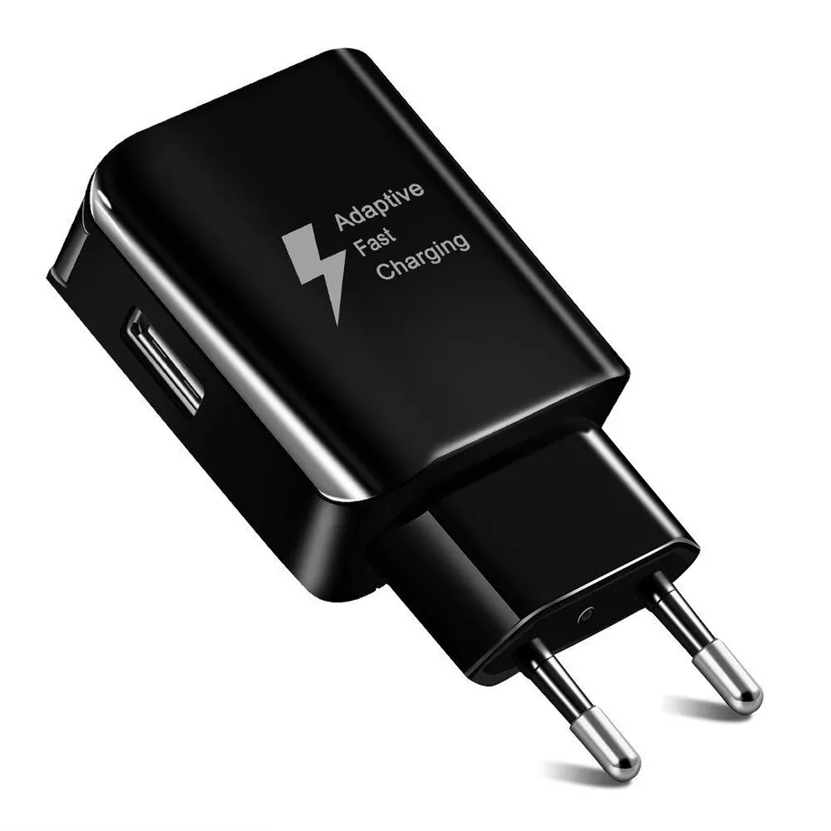 Síťový nabíjecí adaptér USB K715