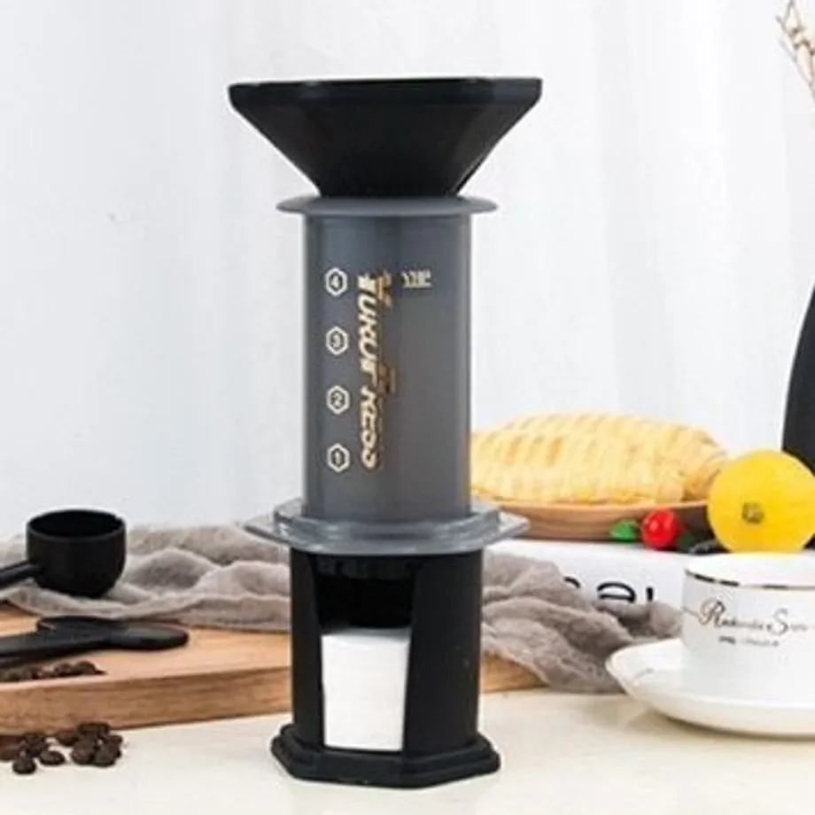 Přenosný cestovní french press - přístroj na překapávanou kávu