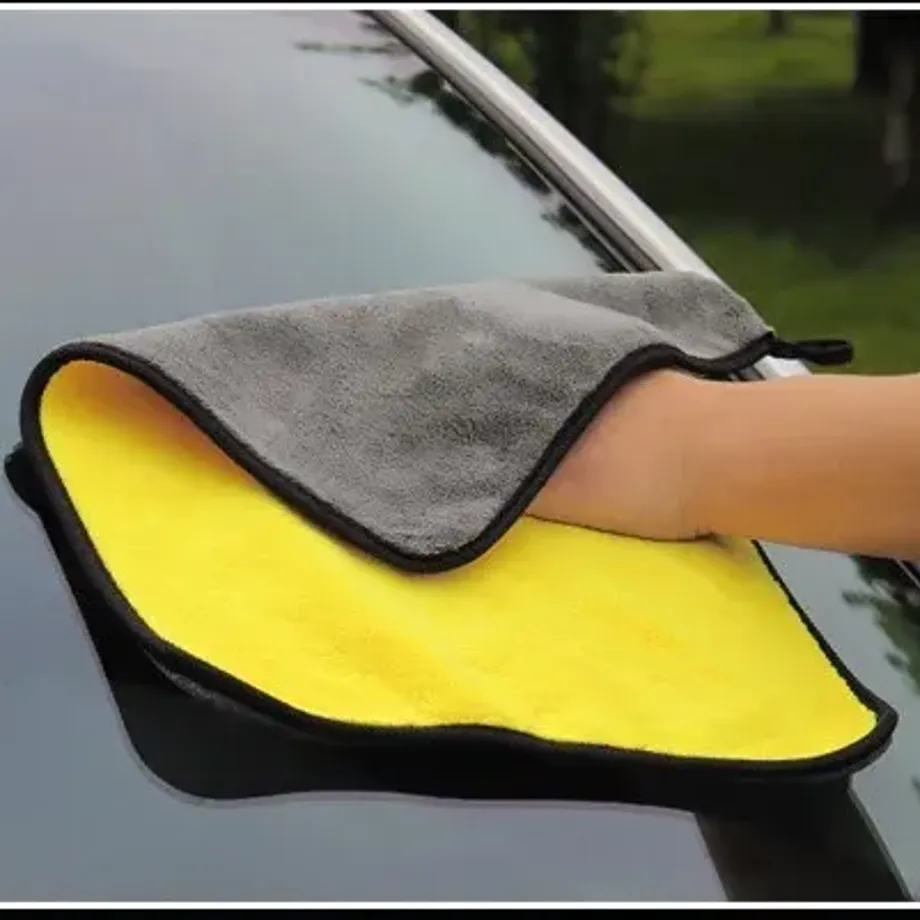 Speciální hadr pro péči o automobil v žluto-černém provedení - 30x30 cm, luxusní vlákno