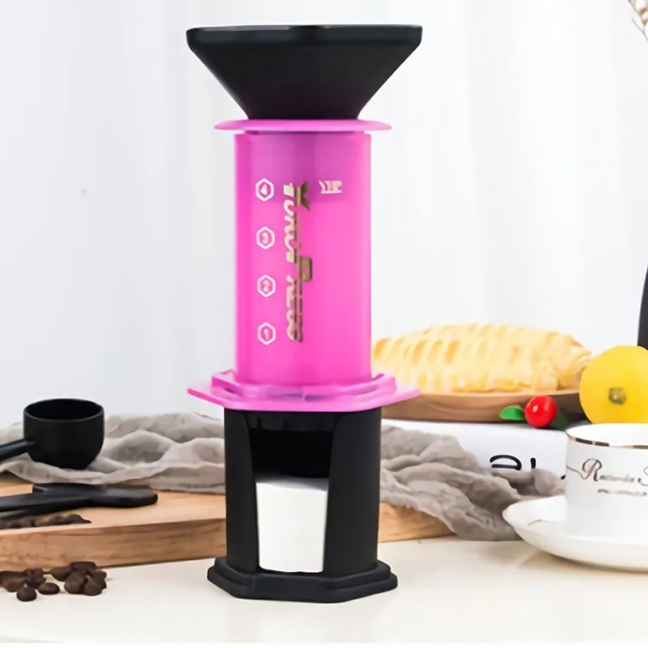 Přenosný cestovní french press - přístroj na překapávanou kávu