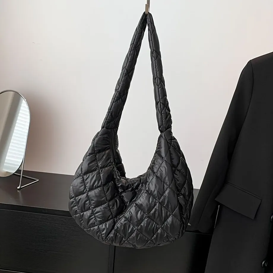 Minimalistická crossbody kabelka s argylovým vzorem - Jednoduchý styl s nádechem elegance