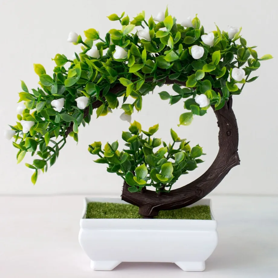 Umělá bonsai v květináči