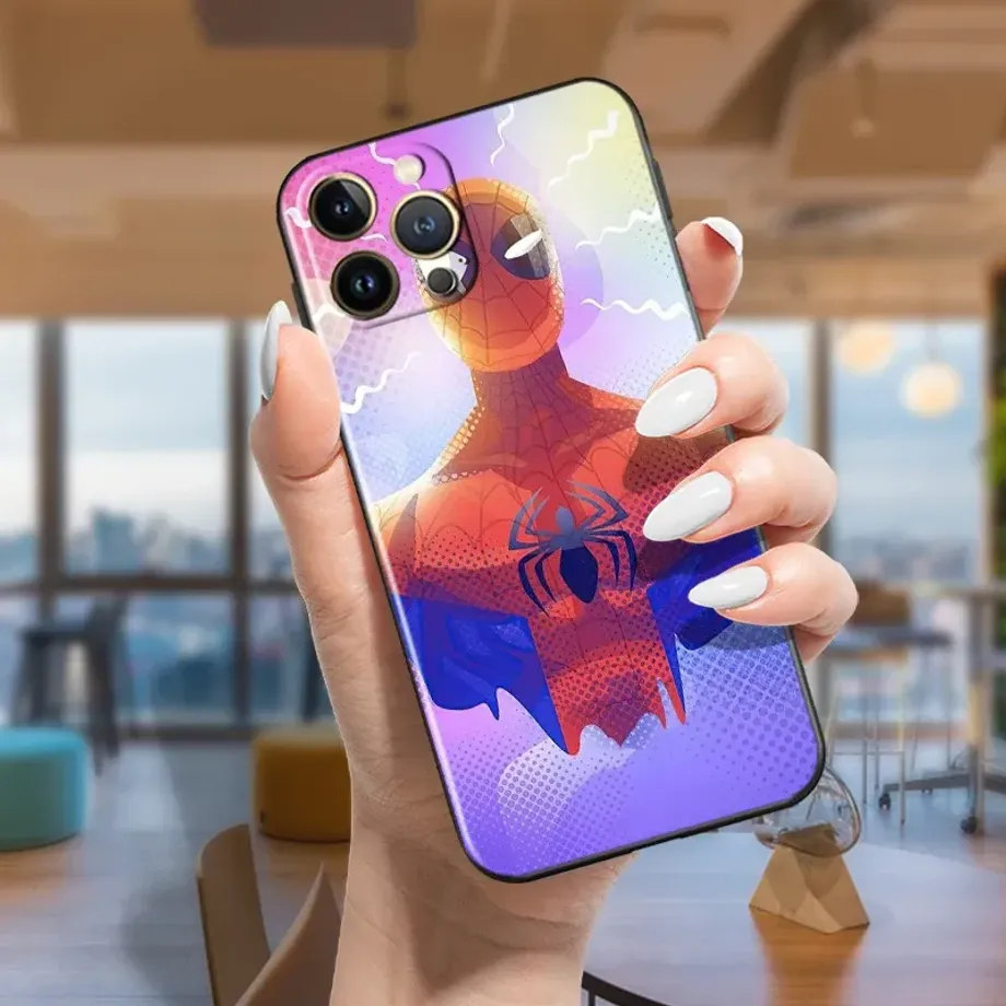 Trendy silikonový kryt s motivy oblíbeného hrdiny Spider-man na telefony iPhone