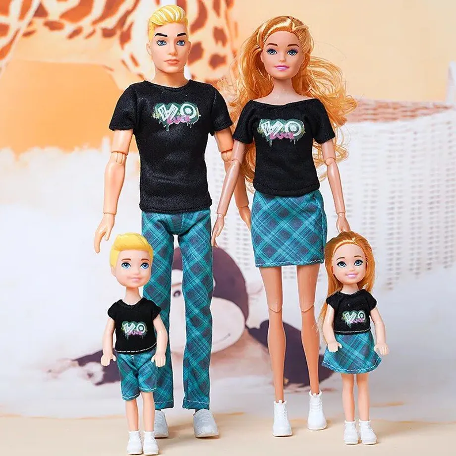 Roztomilá sada panenek Barbie rodina ve stejném oblečení - sada 4 ks