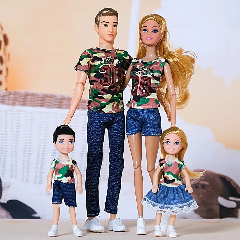 Roztomilá sada panenek Barbie rodina ve stejném oblečení - sada 4 ks