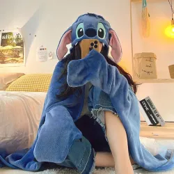 Zateplená anime deka s kapucí ve stylu Stitch pro studenty