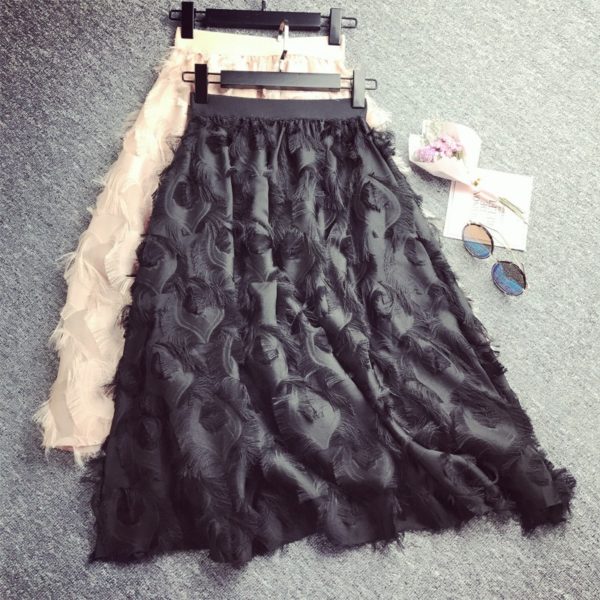 Dámská elegantní sukně s peříčky Lilyana - kolekce 2020