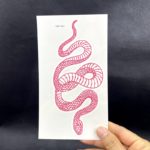 Voděodolné falešné tetování hada