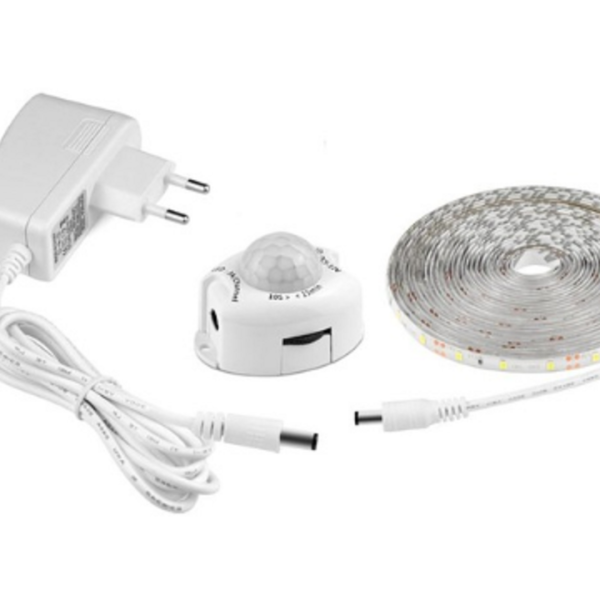 Noční senzor s detekcí pohybu a LED pásky - 2 barvy - Studena-bila, 5-m