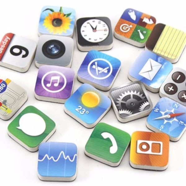 18 magnetů aplikací pro iPhone